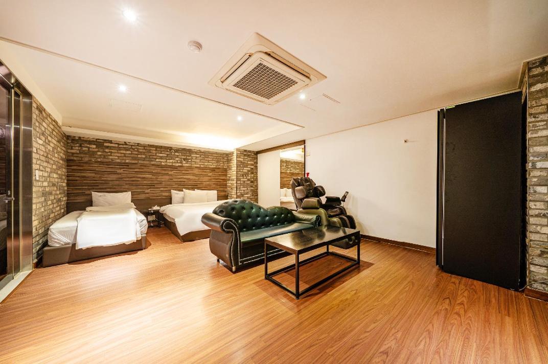 סאונגנאם Regency Hotel מראה חיצוני תמונה
