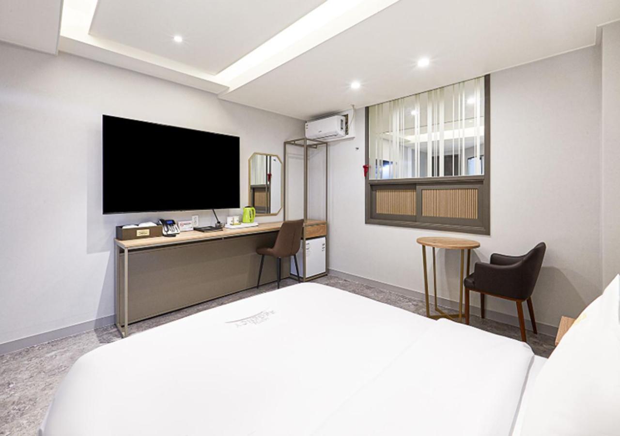 סאונגנאם Regency Hotel מראה חיצוני תמונה