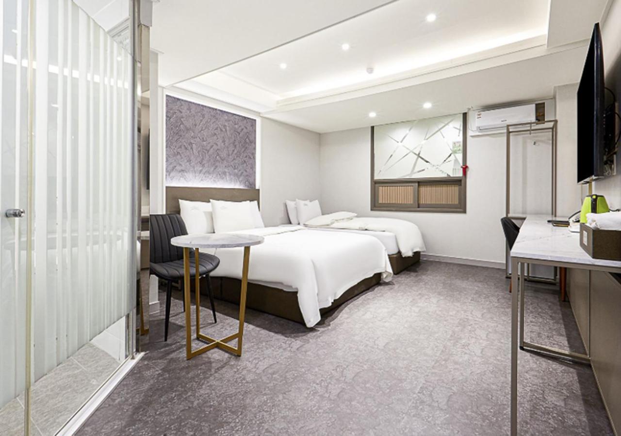 סאונגנאם Regency Hotel מראה חיצוני תמונה