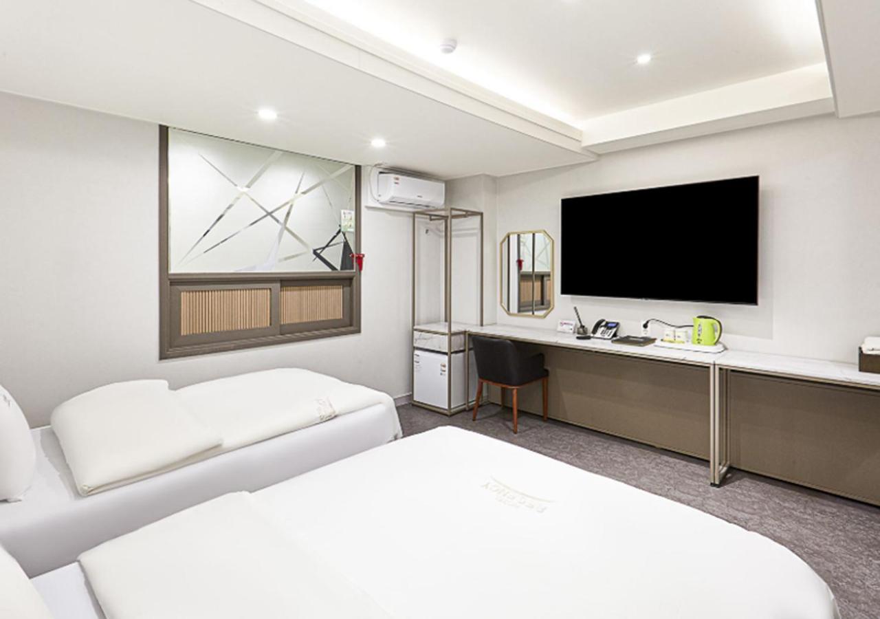 סאונגנאם Regency Hotel מראה חיצוני תמונה