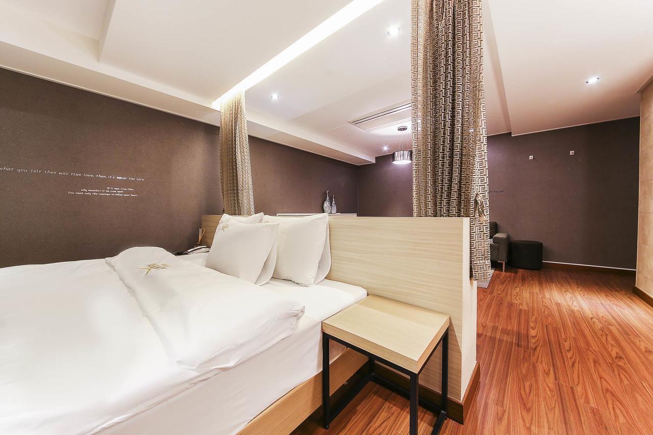 סאונגנאם Regency Hotel מראה חיצוני תמונה
